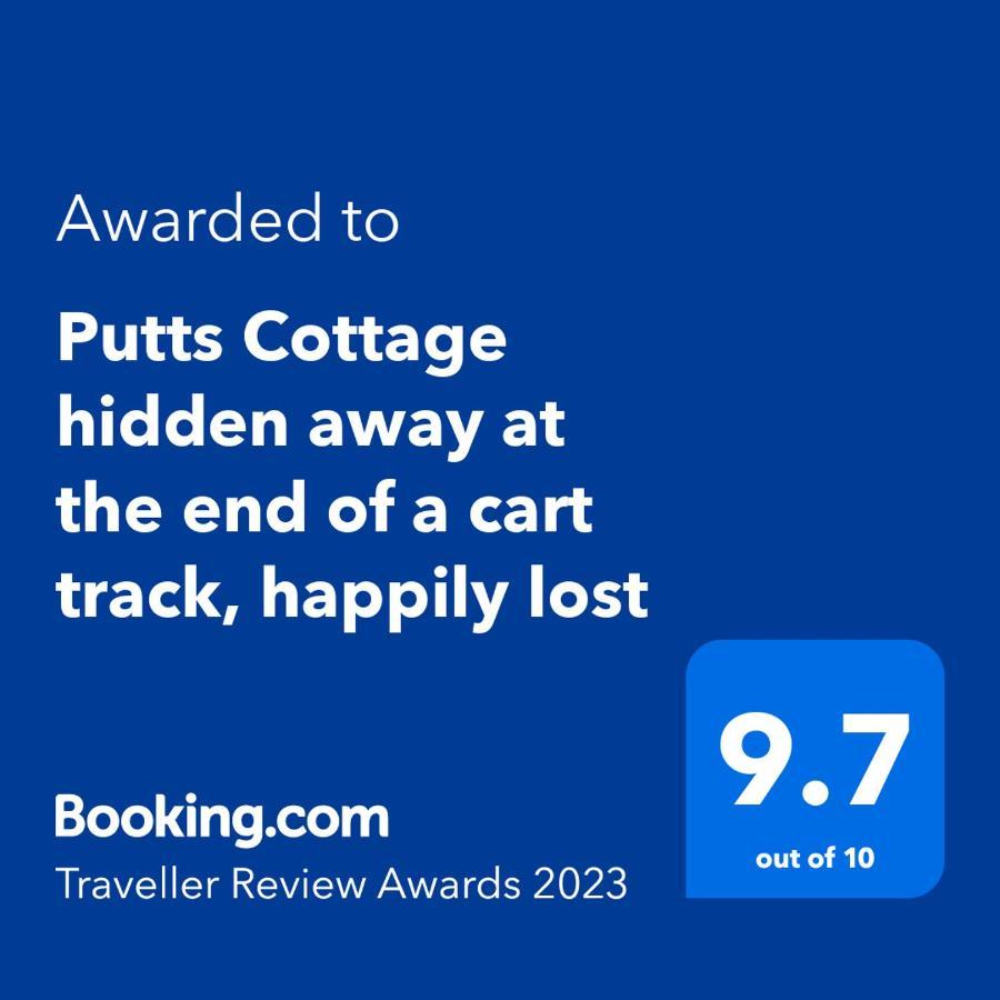 Putts Cottage Hidden Away At The End Of A Cart Track, Happily Lost Sudbury  Extérieur photo